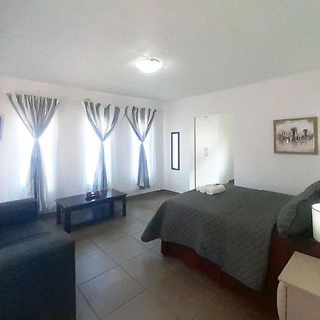 Queens Palace Pretoria-Noord Zewnętrze zdjęcie